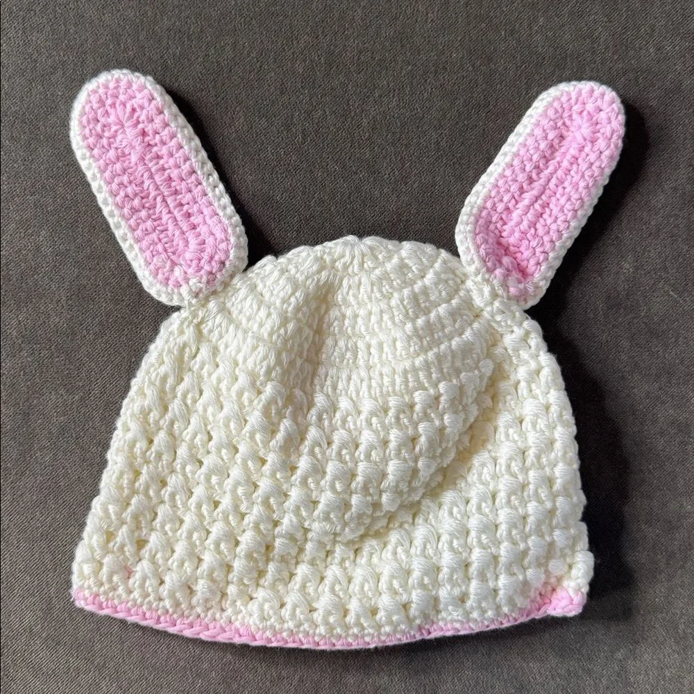 Daisy Baby Girls Crocheted Bunny Hat White Pink with Flower 12-24 months NEW